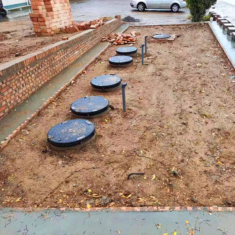 濰坊某環(huán)保公司定制農(nóng)污設(shè)備（化糞池）